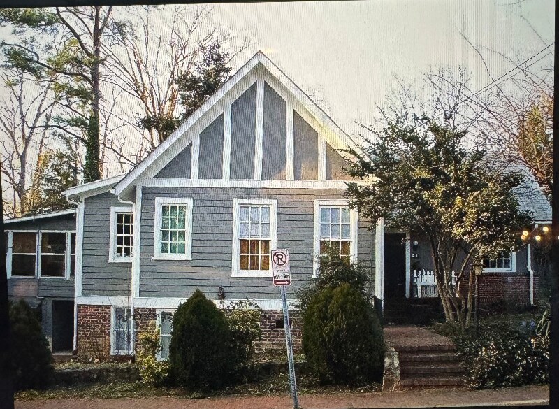 Primary Photo - 418 Pittsboro St