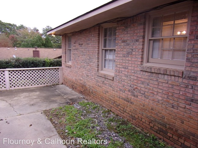 Foto del edificio - 3 br, 2 bath House - 2949 Vultee Drive