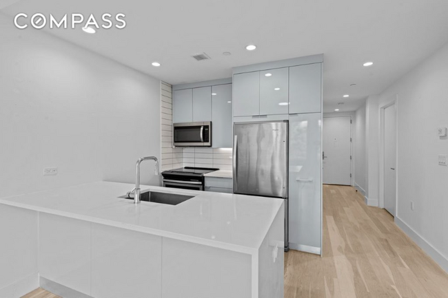 Foto del edificio - 195 Clarkson Ave