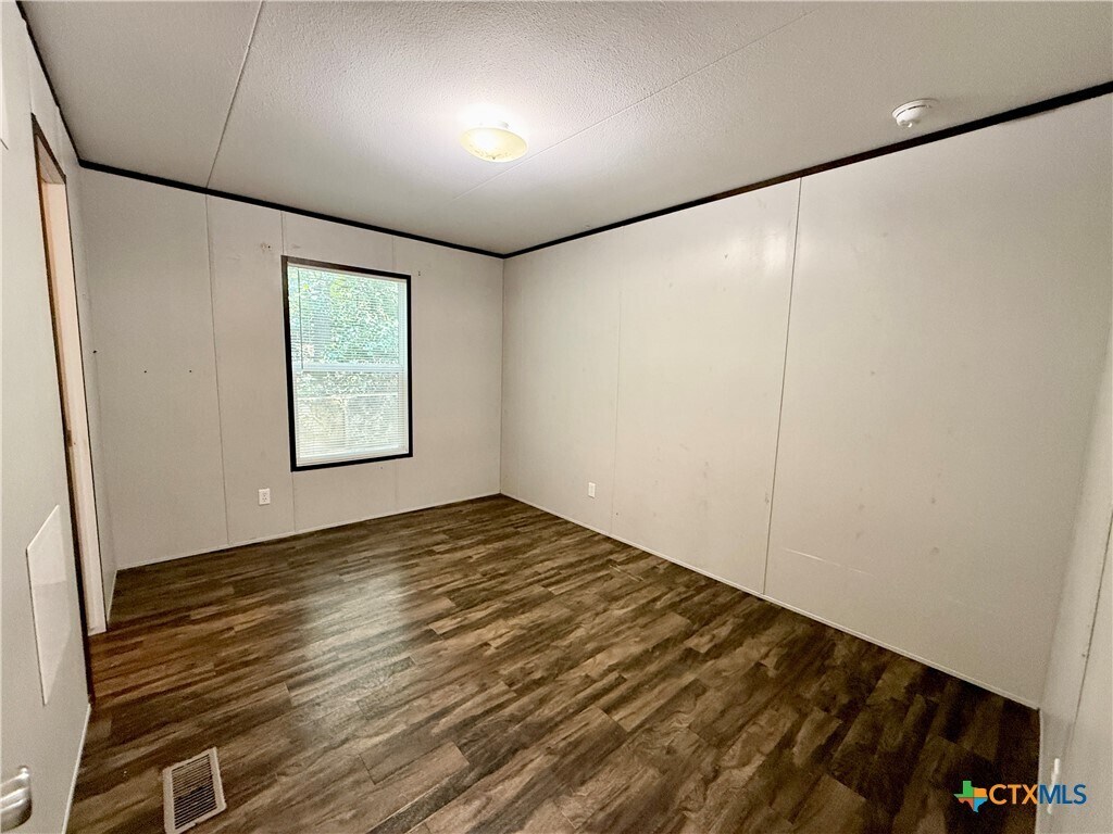 Foto del edificio - 159 Deer Ln