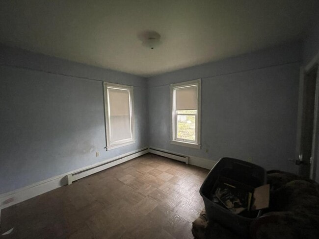 Building Photo - 136 Pottsville St