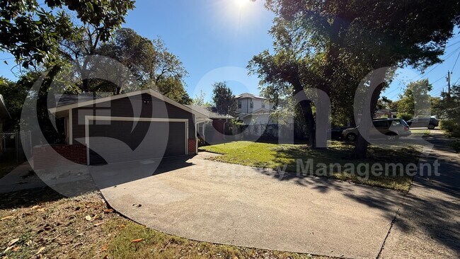 Foto del edificio - 4014 Sun Valley Dr