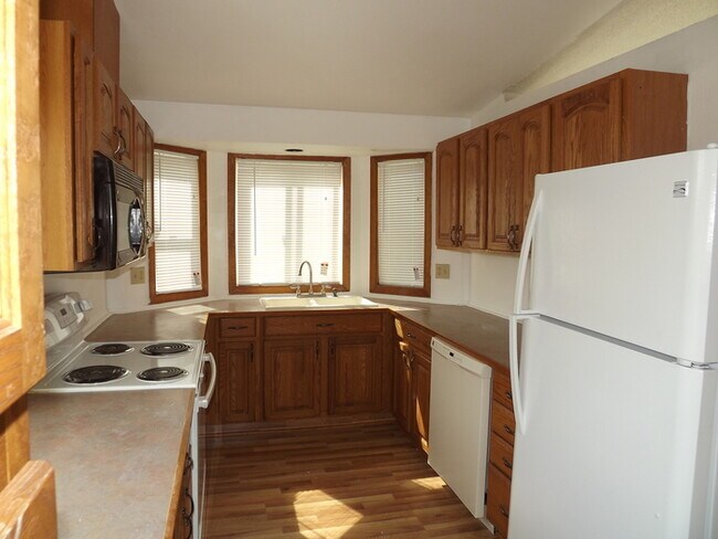 Foto del edificio - Nice 3 Bedroom 1 3/4 Bath Home in Spanaway!