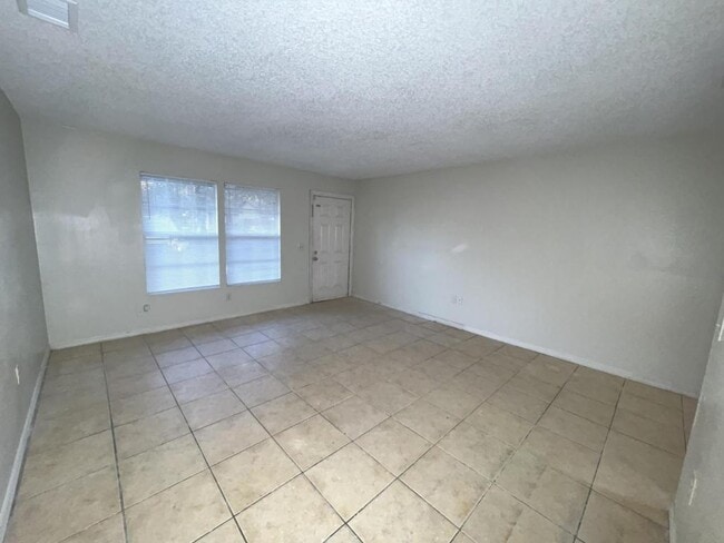 Foto del edificio - 1087 Old S Dr