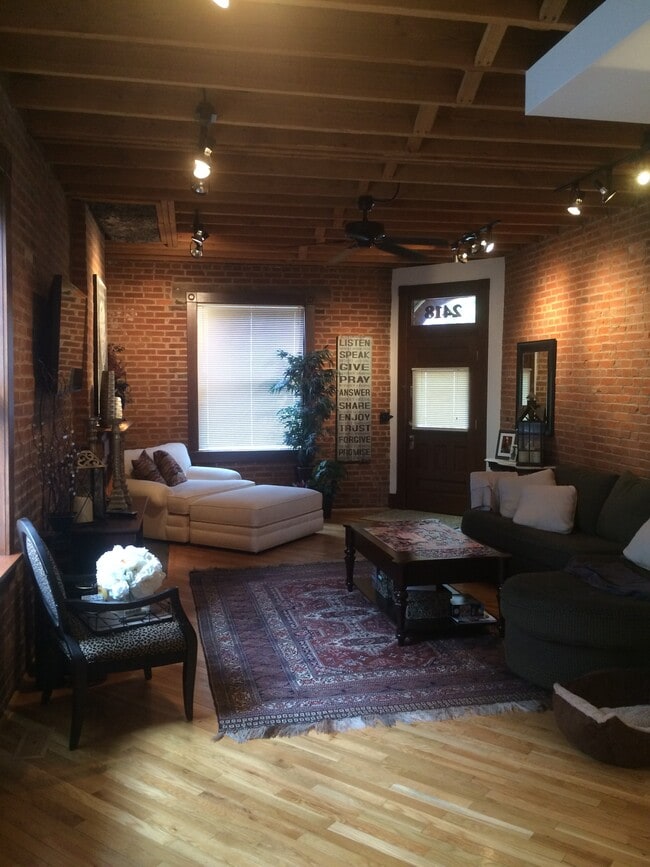 Building Photo - 2418 S 11th St