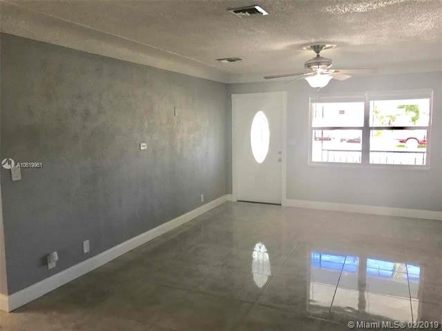 Building Photo - 260 NW 49th St