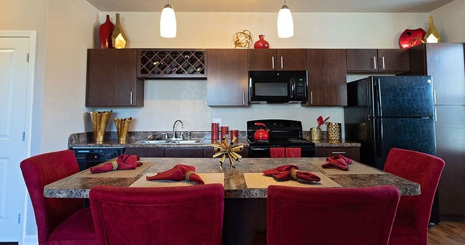 Foto principal - Retreat at River Chase Apartments