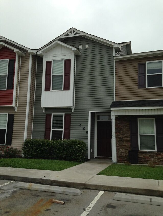 Foto del edificio - 429 Caldwell Loop