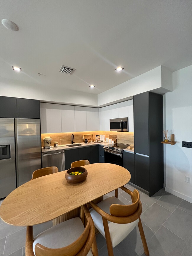 Building Photo - 160 NW 27th St