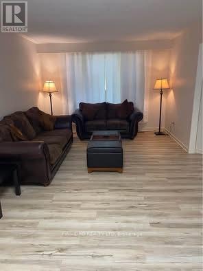 Building Photo - 54 Cottonwood Crescent