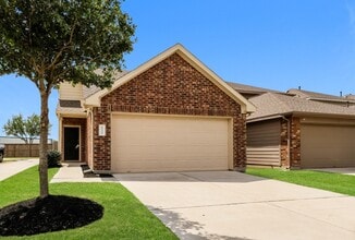 Building Photo - 18409 Hillwood Ln