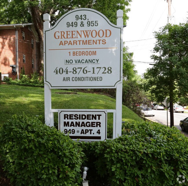 Foto del edificio - Greenwood Apartments