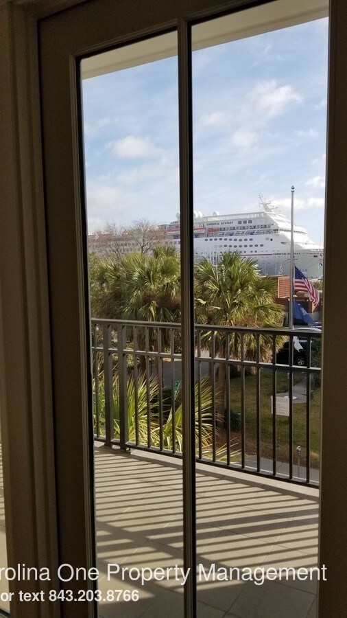 Building Photo - 175 Concord St