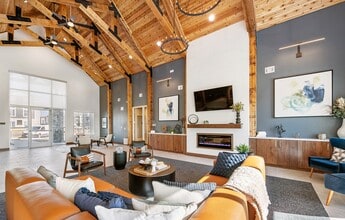 Building Photo - Ventura at Tradewinds