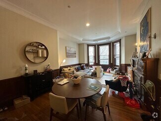 Building Photo - 331 Beacon St