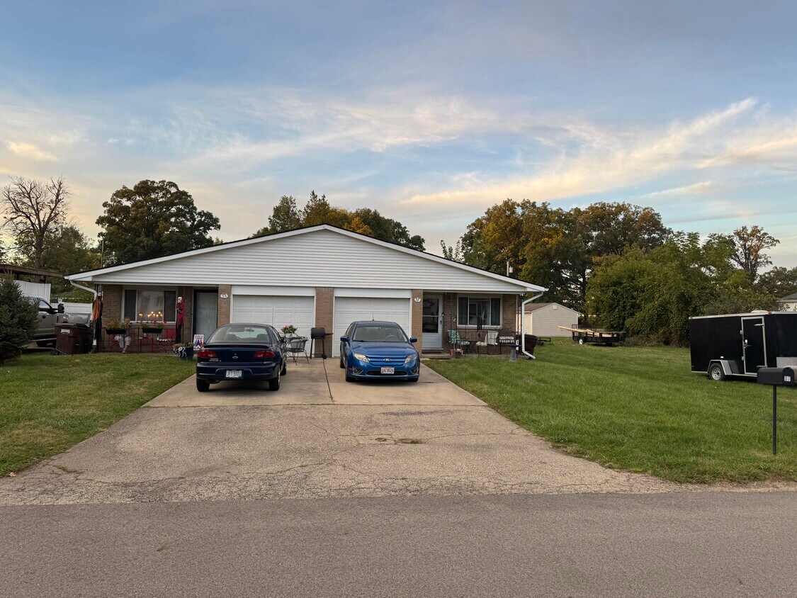 Foto del edificio - 16 Forestdale Ave