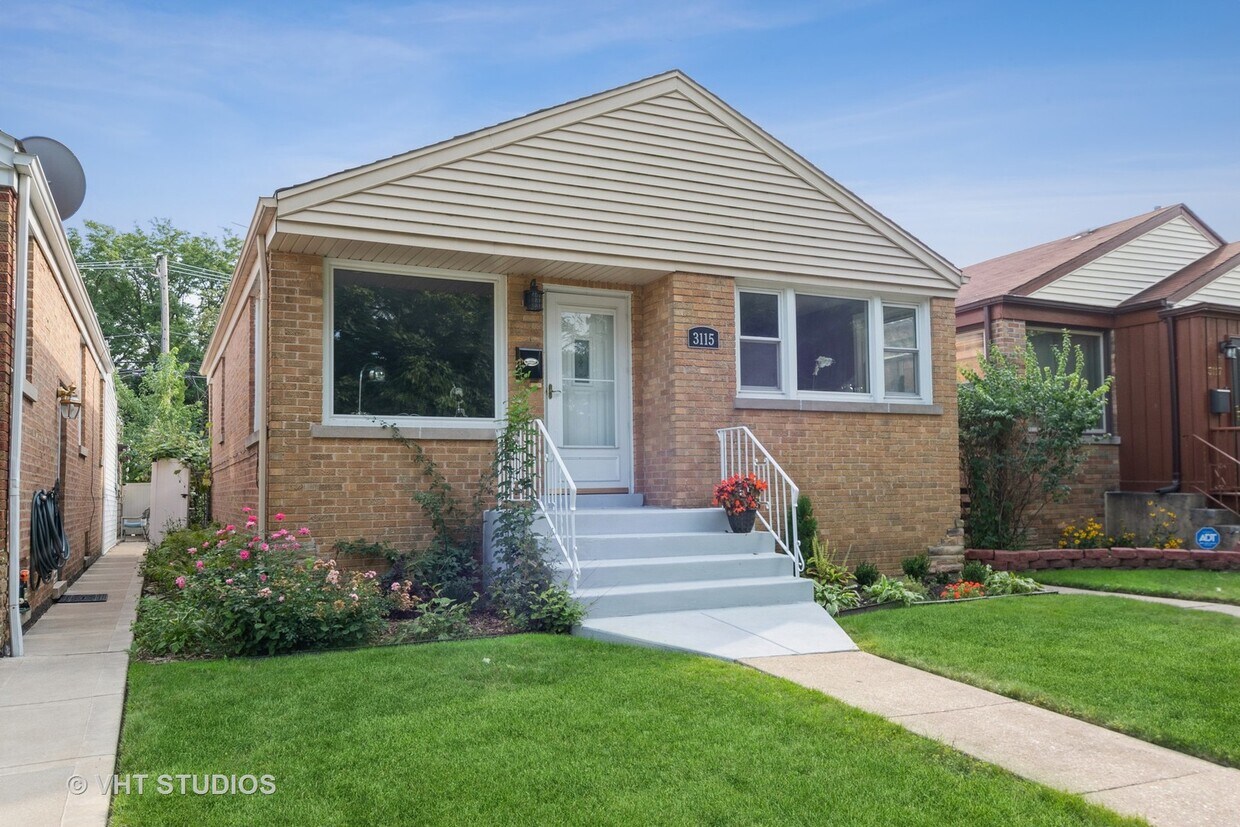 Primary Photo - 3115 W Birchwood Ave