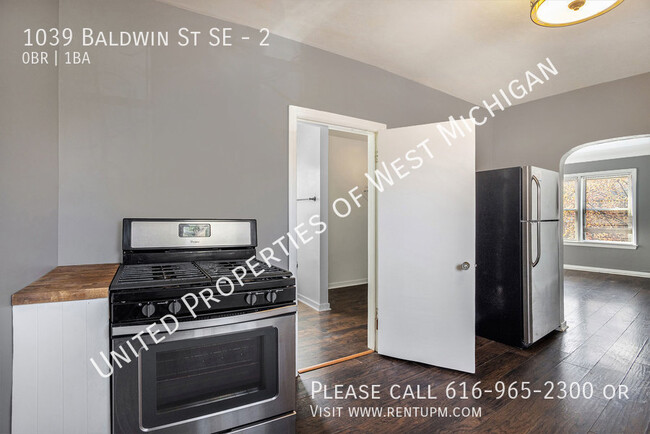Building Photo - Tours Estimated to Begin 6/21 | Cute Studi...