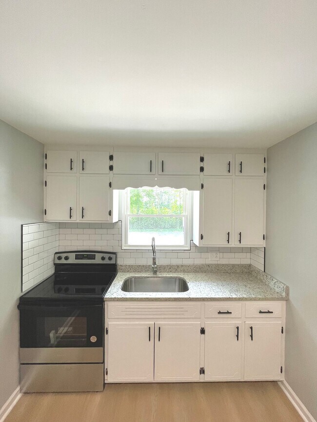 Foto del edificio - 3142 Spring Place Rd SE
