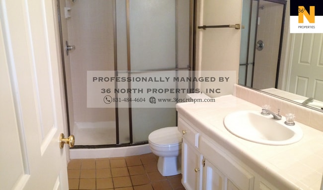 Foto del edificio - Welcoming Condo in Gated Community