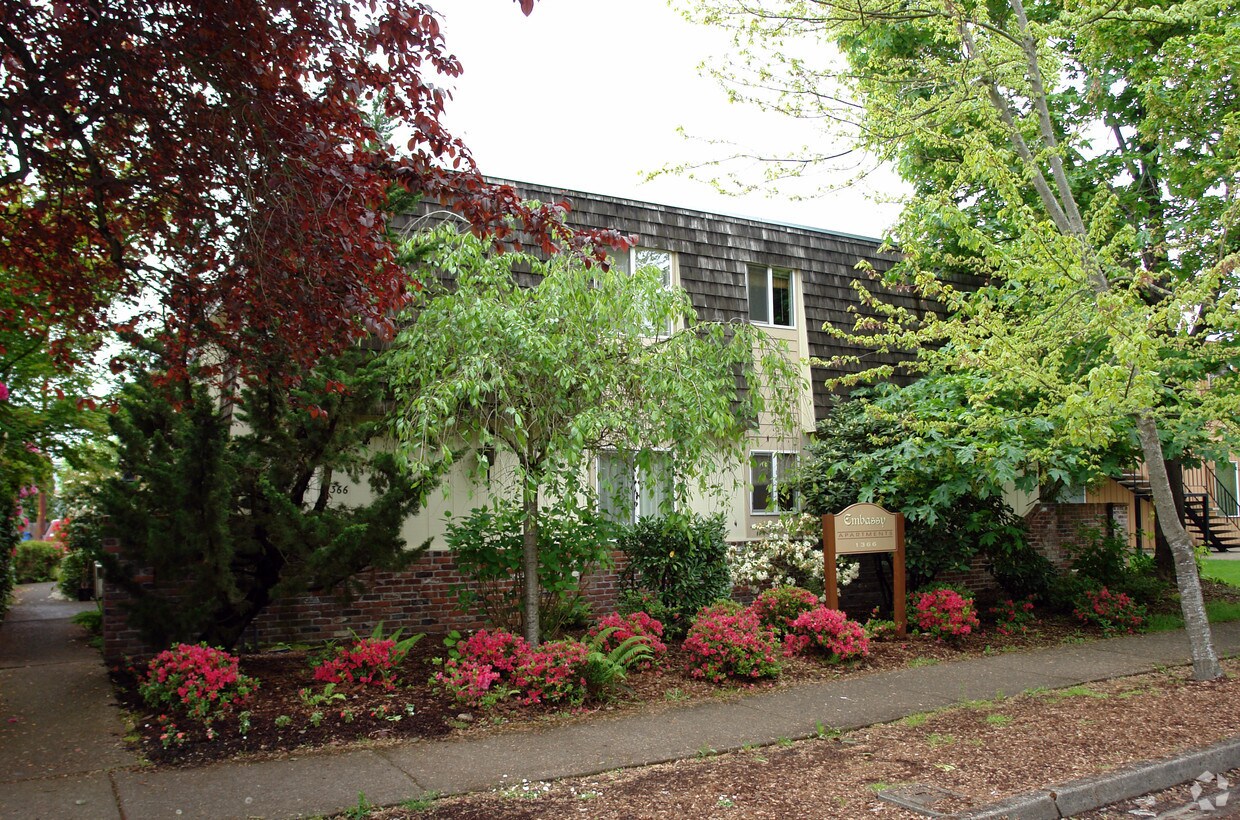 Foto principal - 1366 Lawrence St