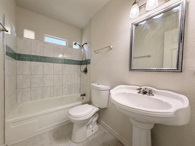 Foto del edificio - 14003 Brookgreen Dr