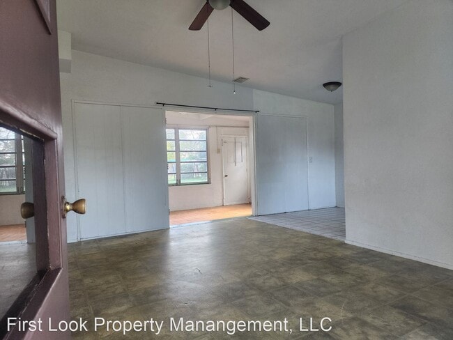 Building Photo - 2 br, 1 bath House - 1315 Hillcrest Drive