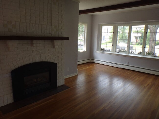 Foto del edificio - 3br/2ba Linden Hills Charmer - Great Location, Professional Management!