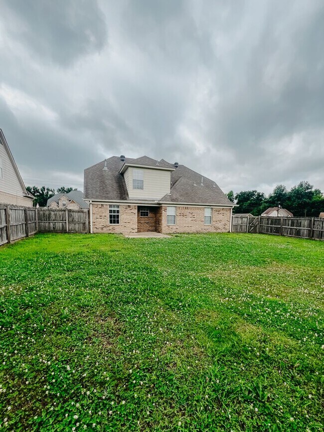 Building Photo - 4 Bedroom 2.5 Bath Home in Munford near ar...