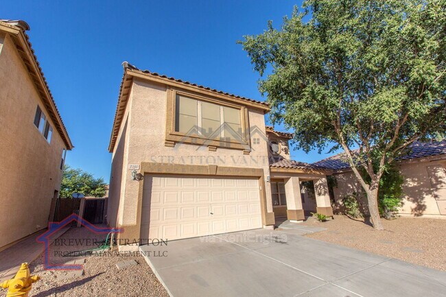 Photo - 2102 E Spruce Dr House