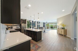 Building Photo - 8419 S 164th Dr