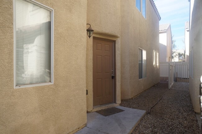 Building Photo - 5058 Lime Kiln Ave