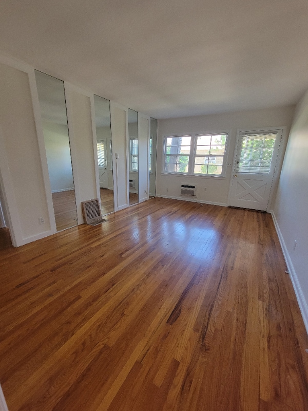 Building Photo - 13634 Leadwell St