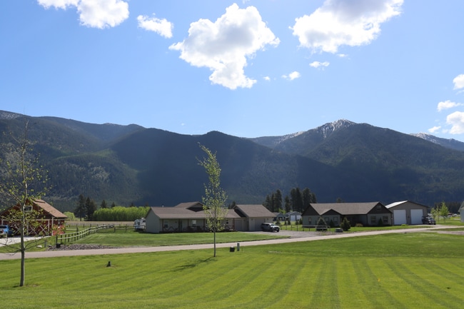 Building Photo - 154 Columbia Range Dr
