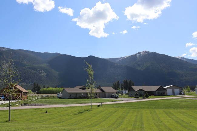 Foto del edificio - 154 Columbia Range Dr