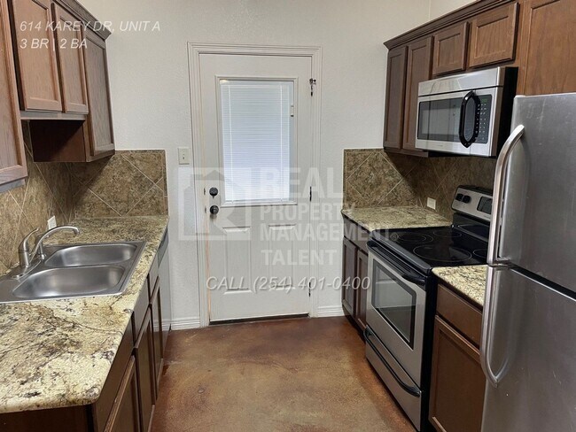 Building Photo - 614 Karey Drive