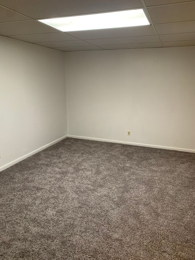 Foto principal - 3 BEDROOMS, PLUS BONUS ROOM, 2 BATHROOM, S...