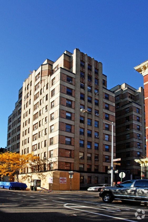 Primary Photo - Cranlyn Building