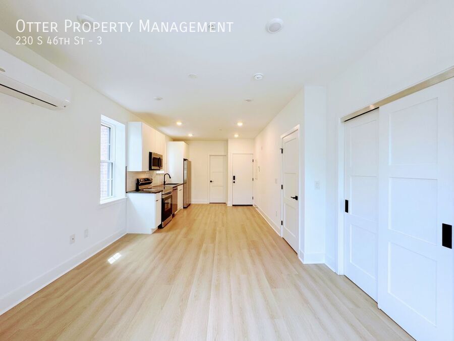 Foto principal - 230 S 46th St