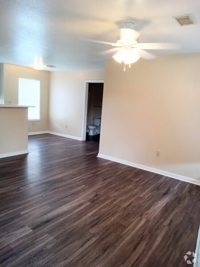 Apartments in Waller County, TX for Rent