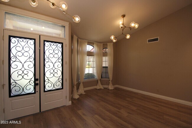 Building Photo - 3240 S Ambrosia Dr