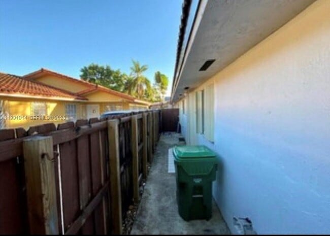 Foto del edificio - 5580 NW 3rd St