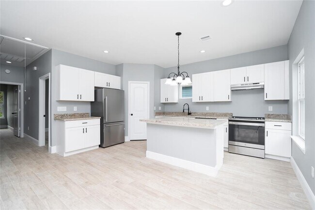Foto del edificio - 3710 Rockingham St
