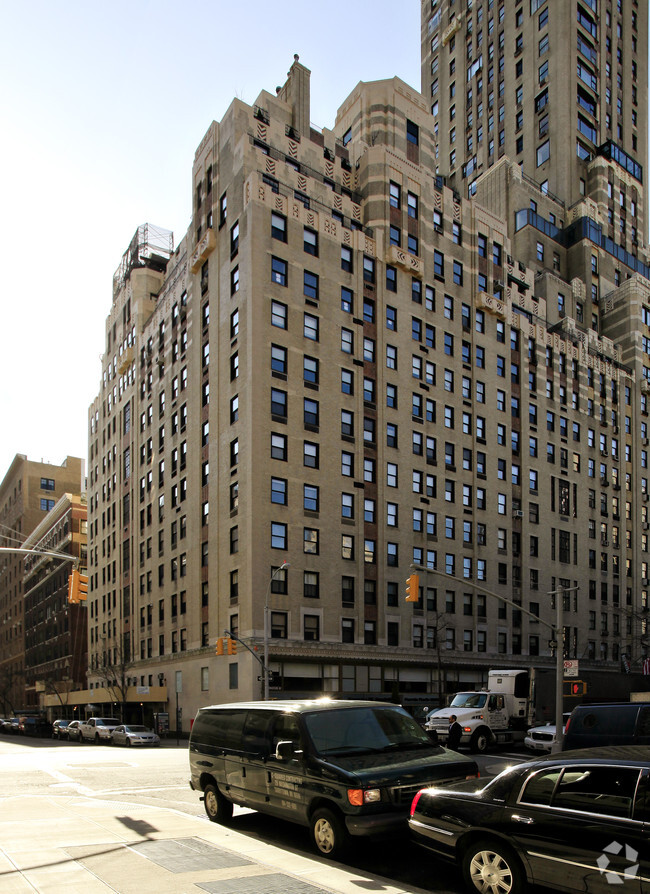 Primary Photo - Residences at Carlyle Hotel