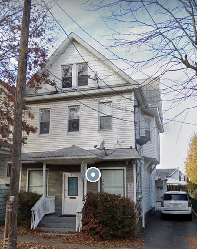 Building Photo - 460 Scott St