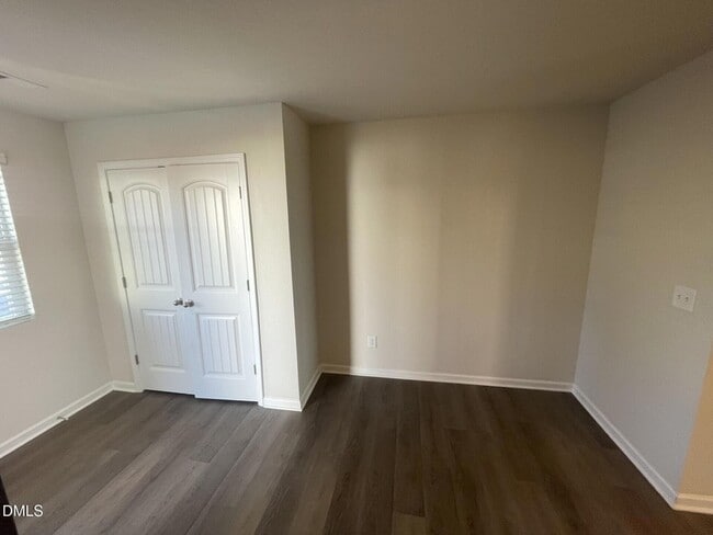 Foto del edificio - 1097 Peony Ln