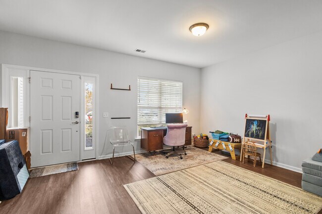 Foto del edificio - 246 Sessile Oak Rd