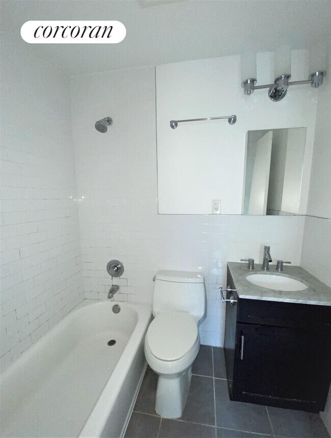 Building Photo - 159 W 85th St