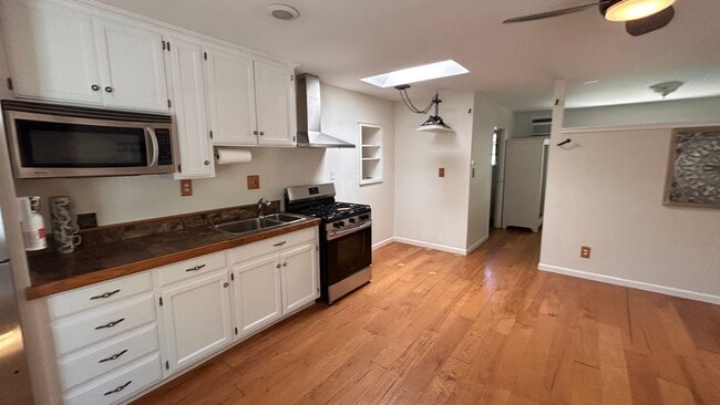 Building Photo - 3252 - Bowlus