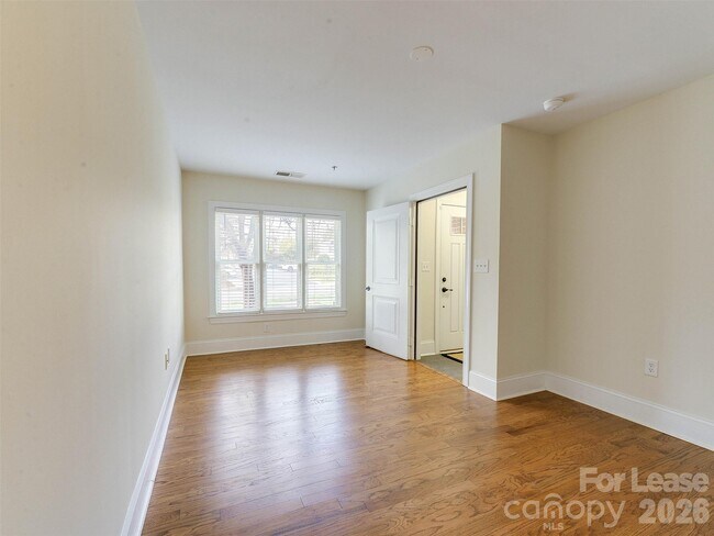 Building Photo - 100 N Laurel Ave